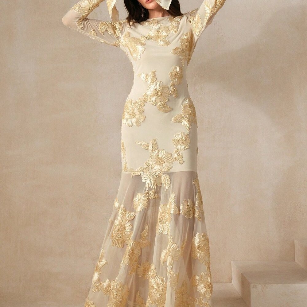 Apricot Elegant Women's Floral Embroidered Backless Fishtail Dress - Picture 4 of 6